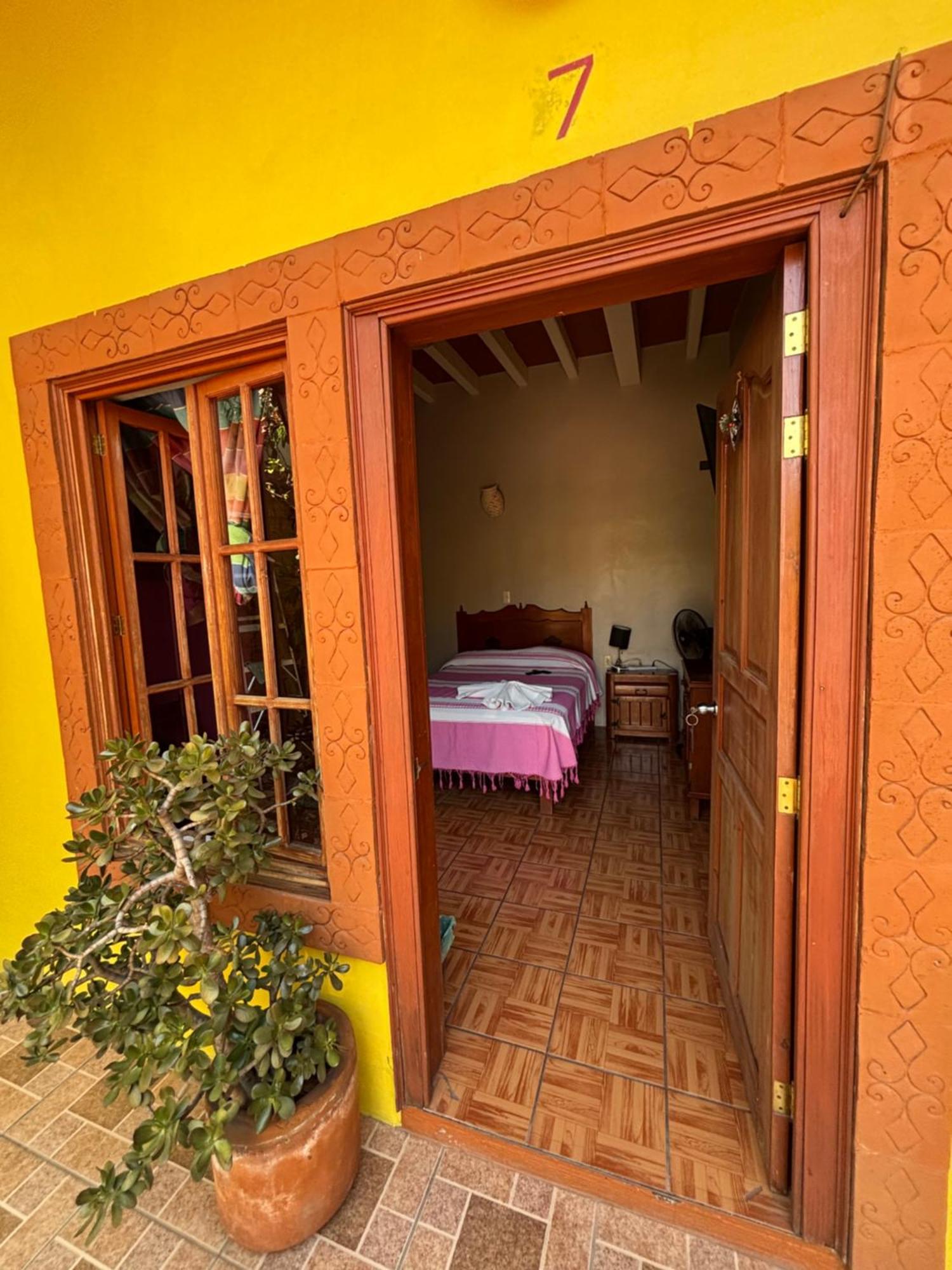 Hotel Posada "Mi Rosita" 오아하카주 외부 사진