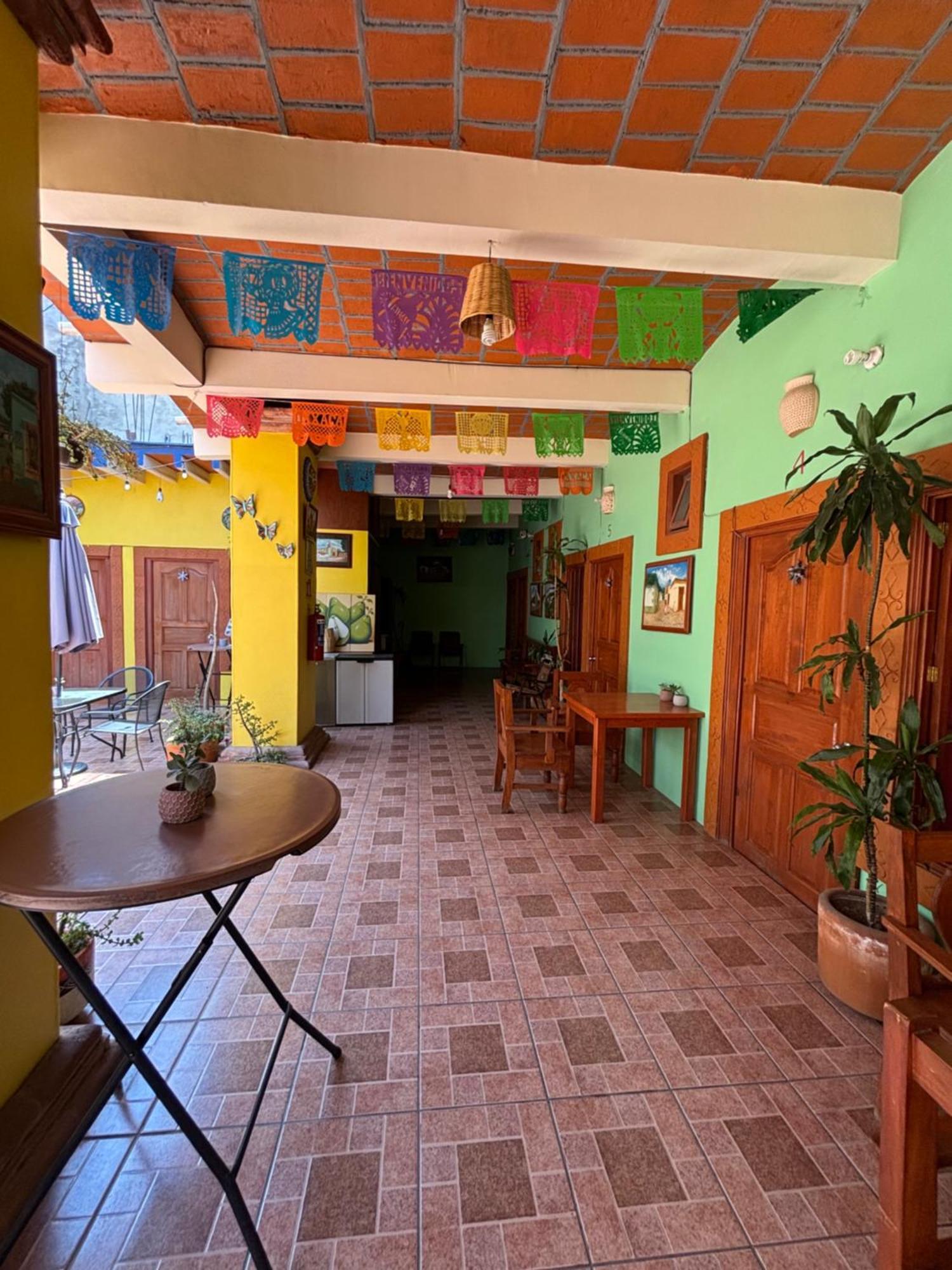 Hotel Posada "Mi Rosita" 오아하카주 외부 사진